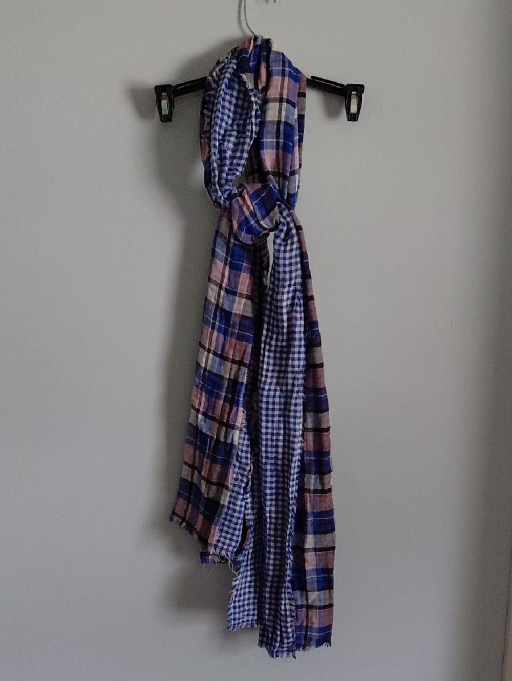 American Colors By Alex Lehr Plaid Gingham Fringe Raw Edge Blue Pink Scarf
